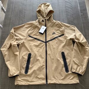 Men’s Nike Tech Size Med